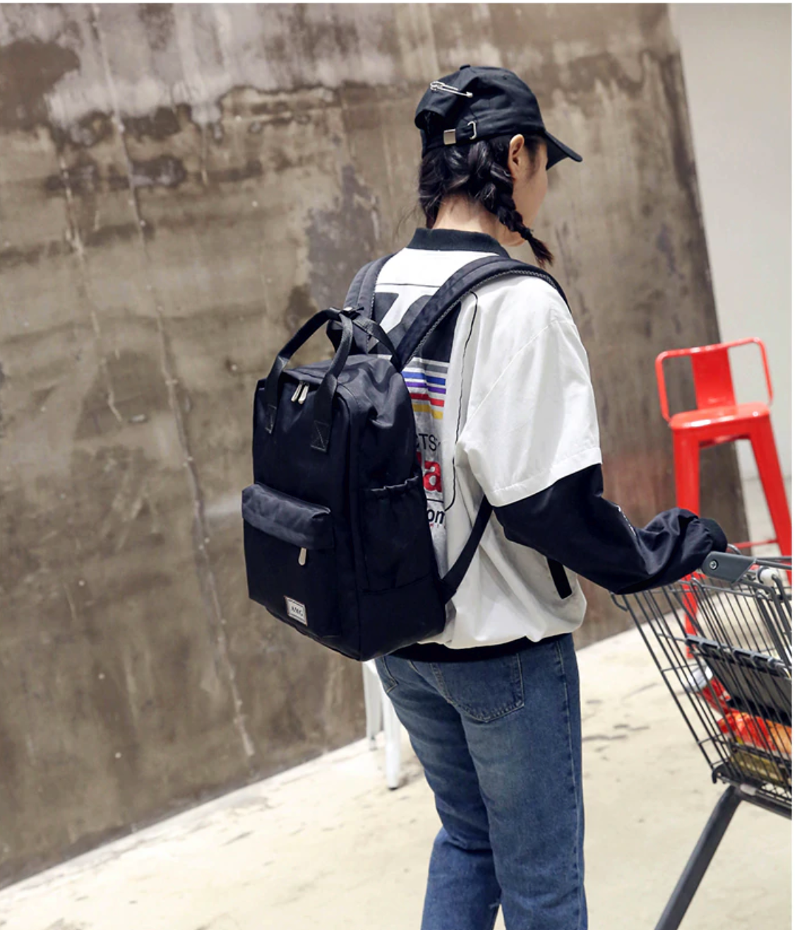 Minimalistic Everyday Travel Backpack