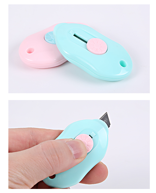 Mini Retractable Paper Cutter