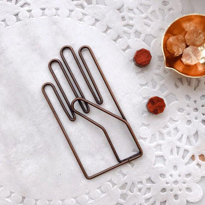 Kawaii Hand Shaped Hollow Metal Bookmark Paper Clip